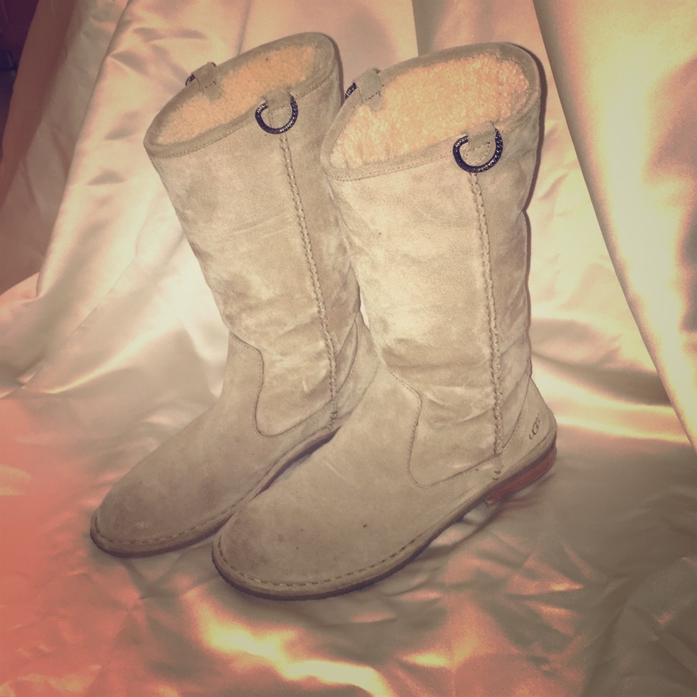 Tan UGG boots good condition