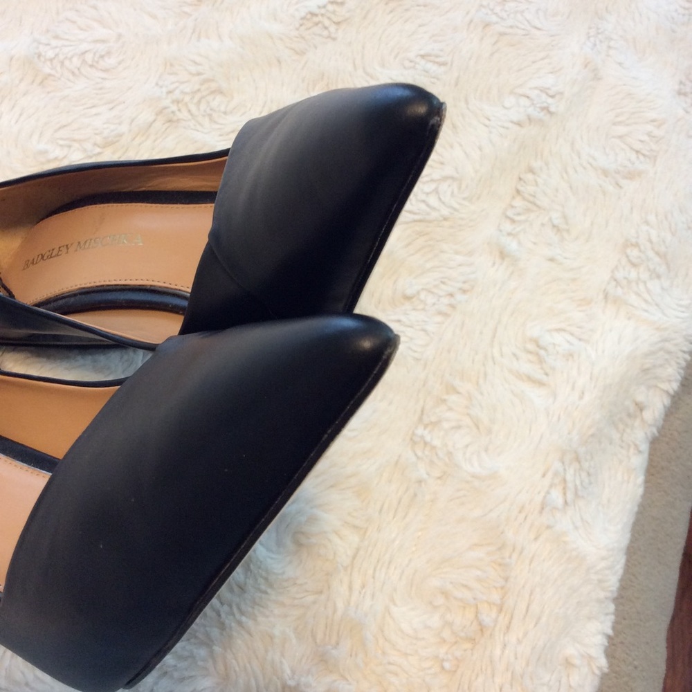 ✨SALE✨ Badgley Mischka Leather Woven Heel - Picture 8 of 8