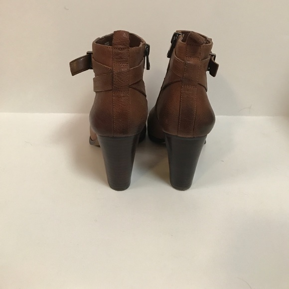 Ann Taylor Distressed Brown Zip up Booties - Picture 4 of 5