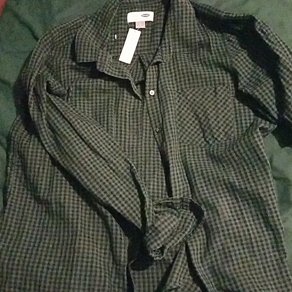 Button down classic cut shirt