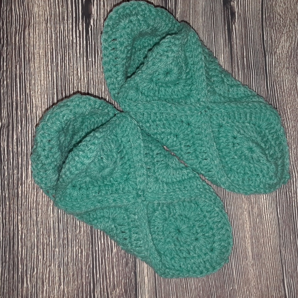 Women's handmade slippers