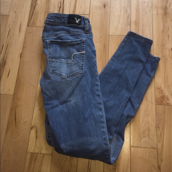 American Eagle Outfitters Denim - American Eagle Ripped Jegging (Super Stretch)