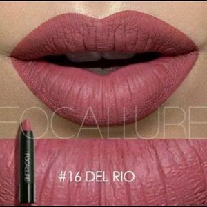Focallure Del Río # 16