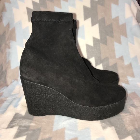 Robert Clergerie Shoes - ⭕️Reserved⭕️Robert Clergerie Suede Wedge Boots