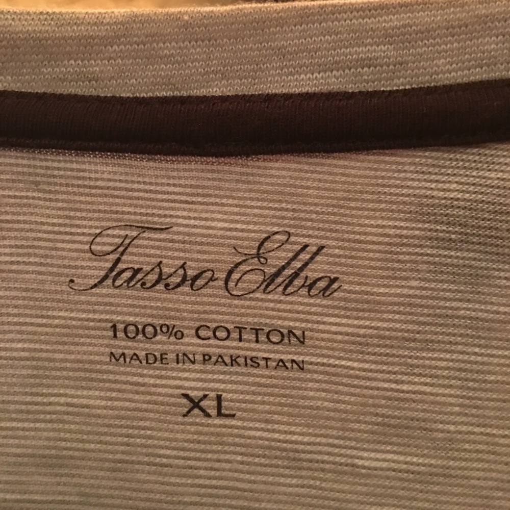 great crew neck tshirt. like new condition - Picture 3 of 4