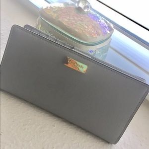 Kate Spade Wallet 🌻
