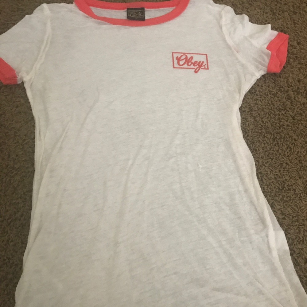 Obey coral tee