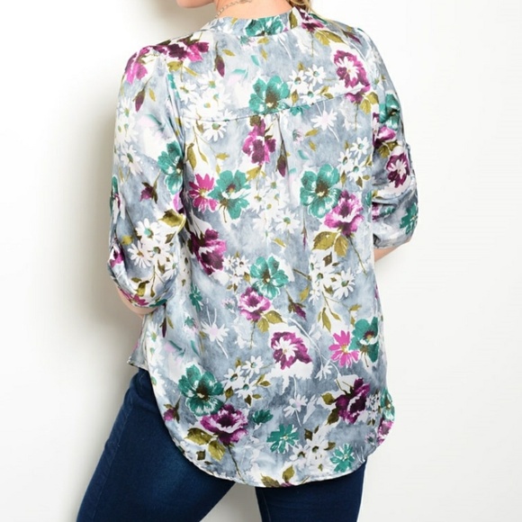 PLUS gray floral blouse - Picture 2 of 5