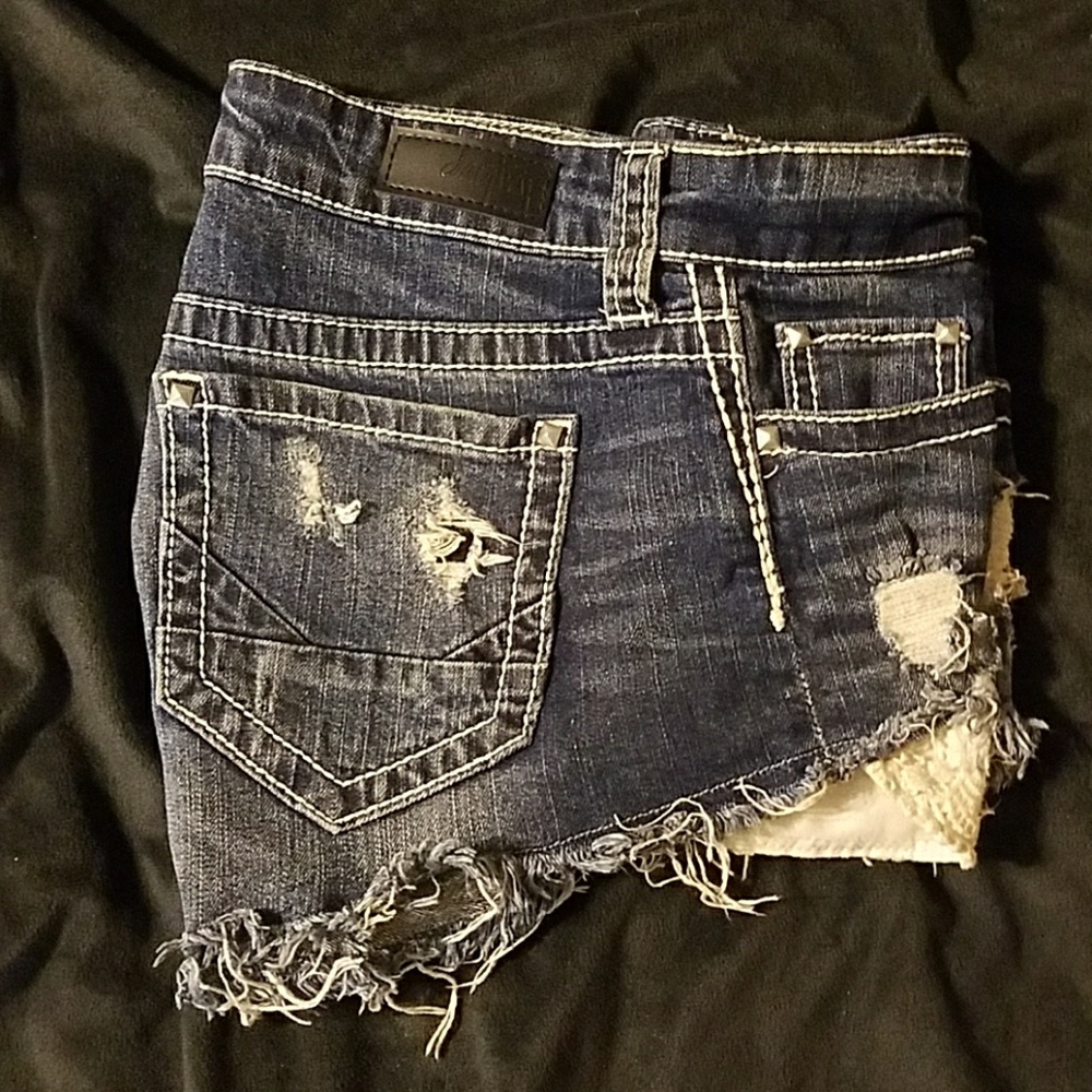 Daytrip Shorts from Buckle, sz 27