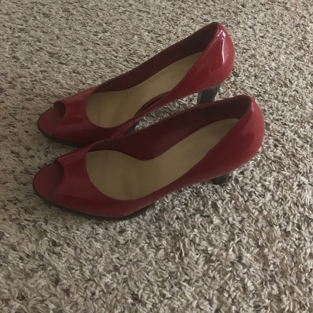 Red shoes
