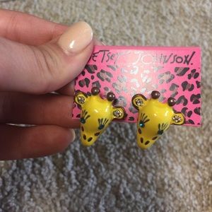 Betsey Johnson giraffe earrings