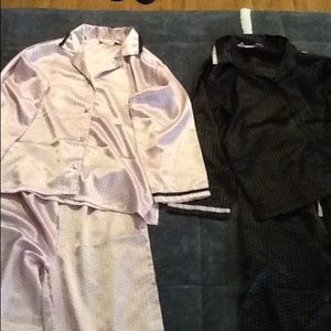 2 pairs Intimates Liz Banks pajamas
