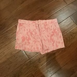 Adorable paint pattern shorts