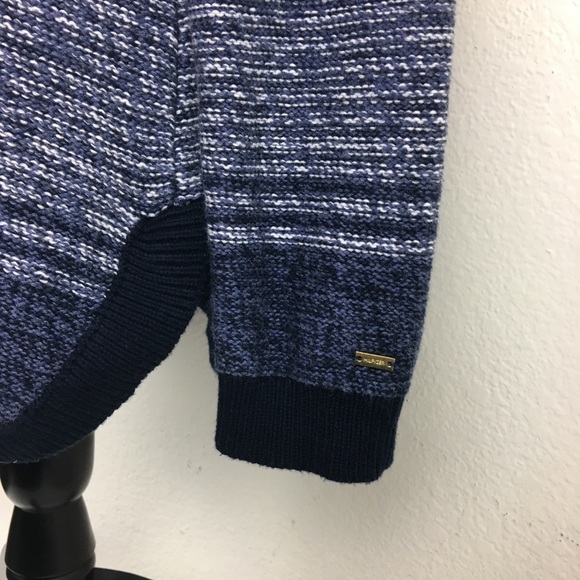T. Hilfiger Crew neck Pullover Sweater - Picture 2 of 4