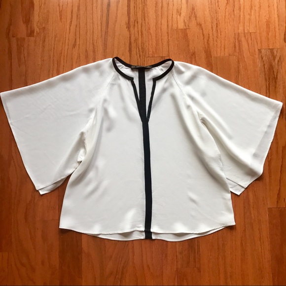 Zara Tops - {Zara} White & Black Top