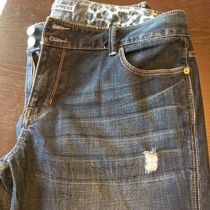 Express Size 10 Modern Boyfriend Cropped Jean