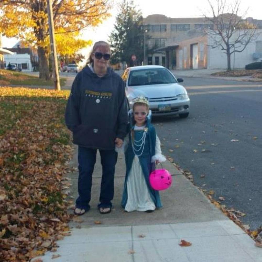 Meet your Posher, Becky