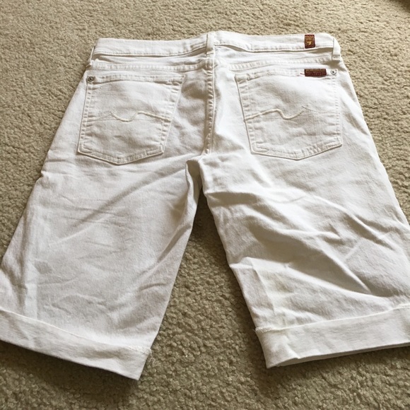 Like new seven white shorts - Picture 2 of 4