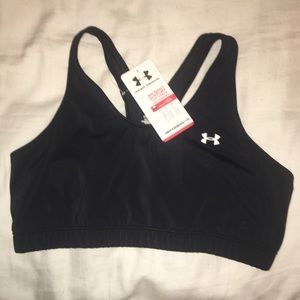 Under Armour Large NWT Sports Bra