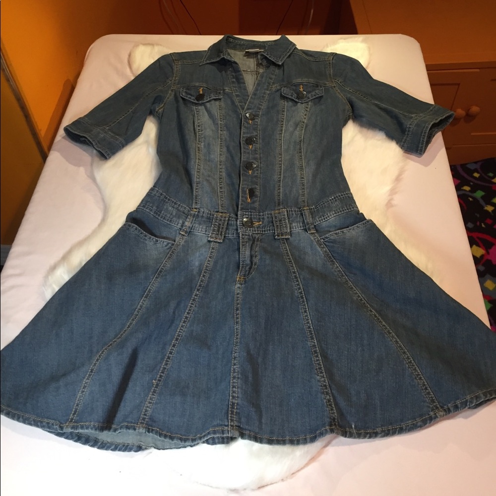 Versatile EUC denim staple 🤗