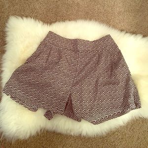 American Eagle Chevron Silky shorts