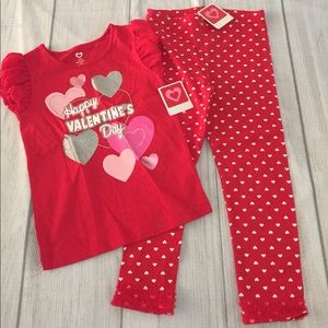 NWT Girls 5T Valentines Outfit