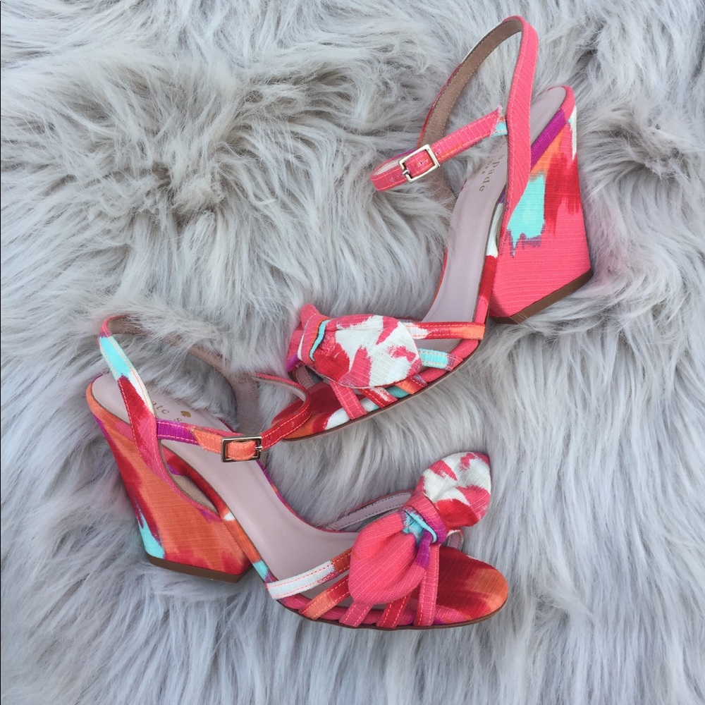 ✨Kate Spade✨ bow small wedge heel Sz 5.5