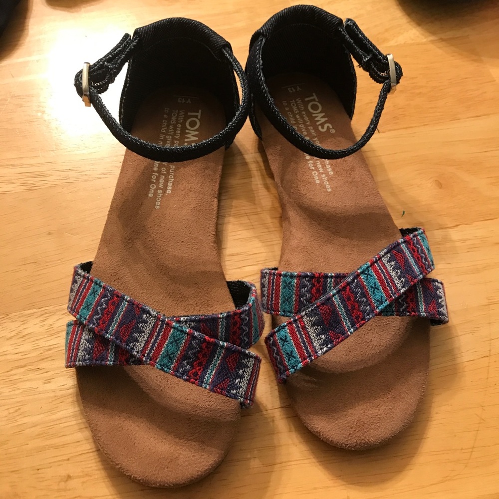 Toms sandals
