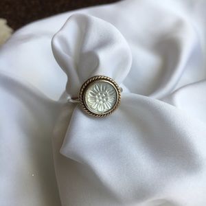 Pandora Daisy Signet ring