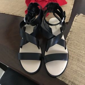 Black sandals size 8