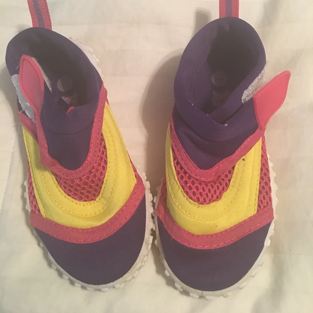 Kidget Swim Shoes