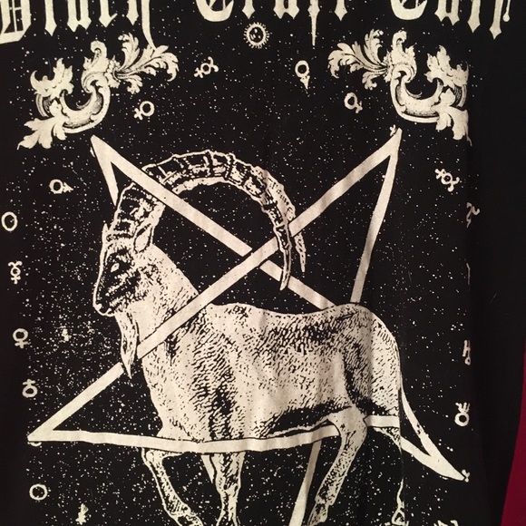 •SOLD • Blackcraft Cult Zodiac Capricorn Tee 🐐😈 - Picture 2 of 3
