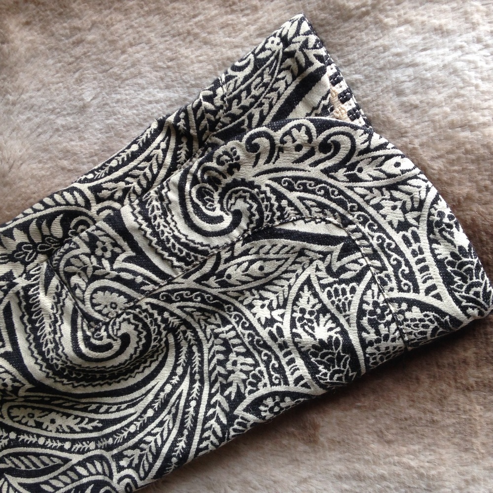 Etro Milano Black & Cream Cropped Paisley Jacket - Picture 6 of 8