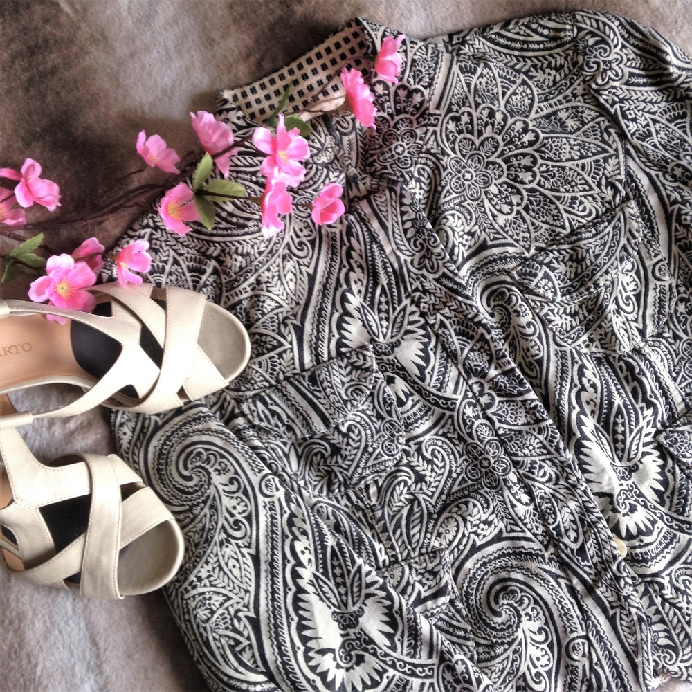 Etro Milano Black & Cream Cropped Paisley Jacket