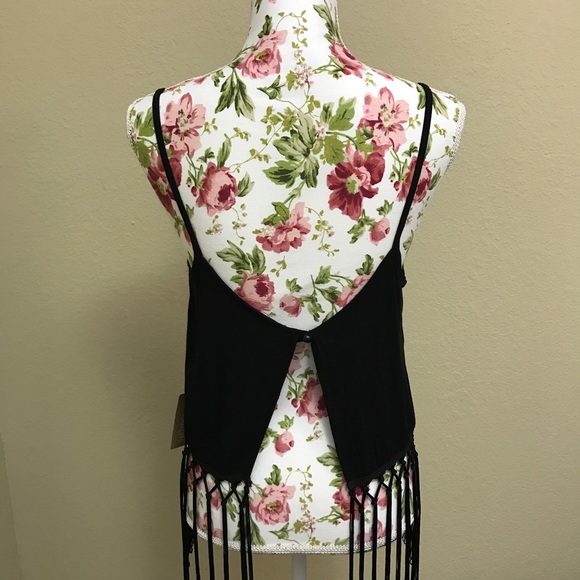 Fringe Cropped Tank - Picture 2 of 3