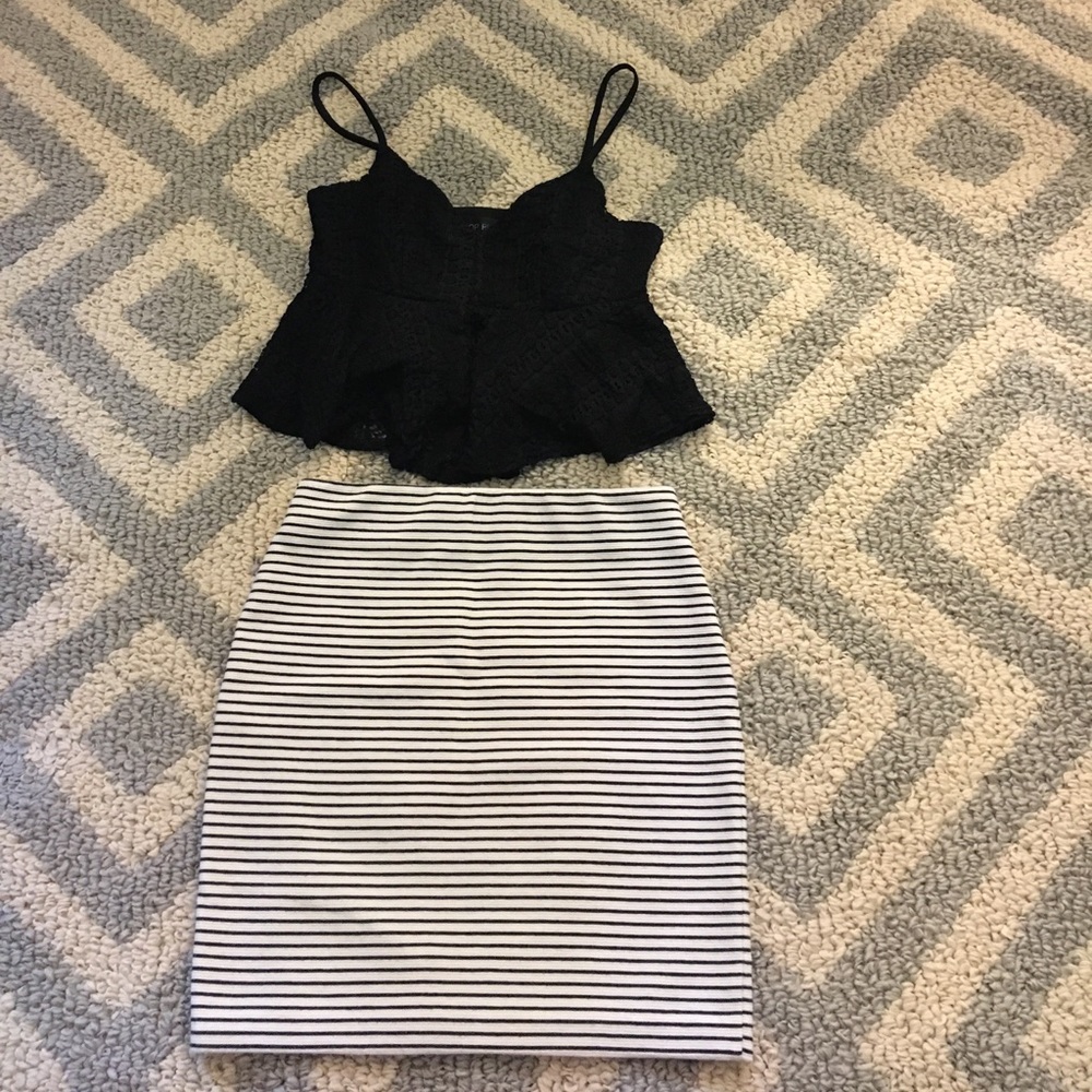 Striped skirt🔺donated🔺