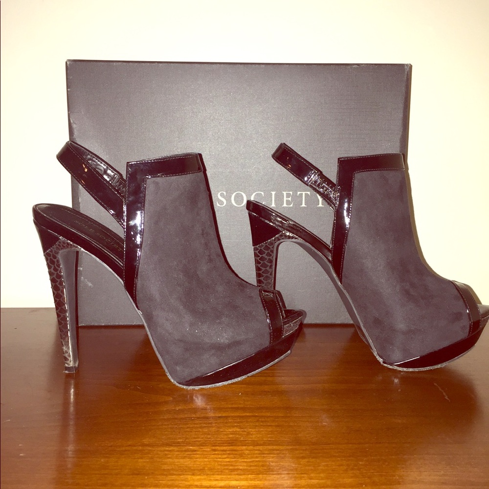 Black Peep Toe Sling Backs from Sole Society 6.5M