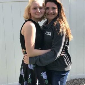 Meet your Posher, Olyvia