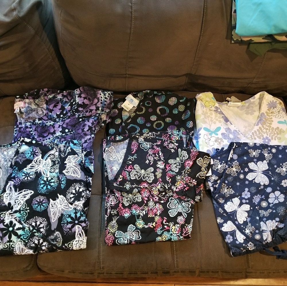 6 Medium scrub top bundle