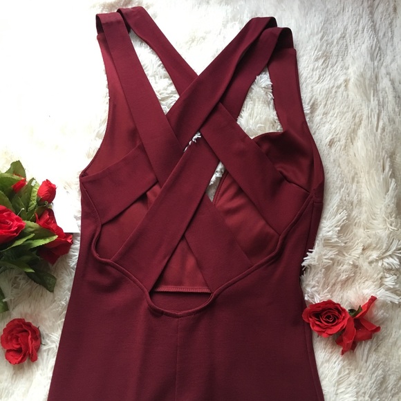 🌹 SALE ✨ Caged Back Bodycon Dress 🌹 - Picture 3 of 6