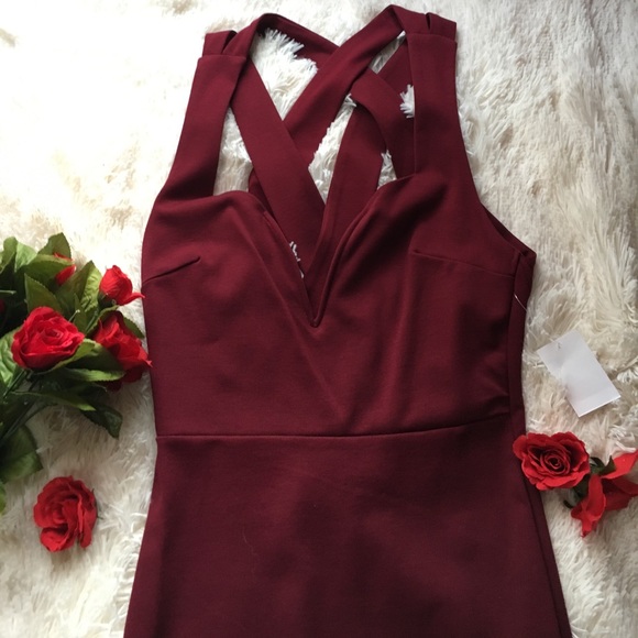 🌹 SALE ✨ Caged Back Bodycon Dress 🌹 - Picture 2 of 6