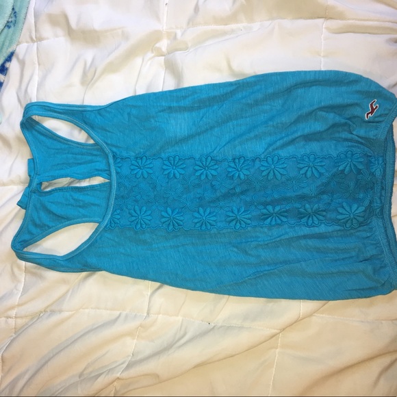 Blue Hollister tanktop with a flower print and bow - Picture 1 of 2