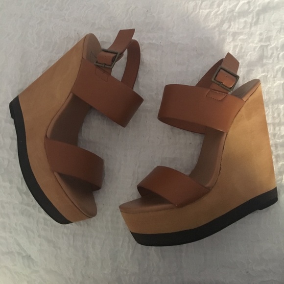 Shoes - SHU SHOP wedges size 6