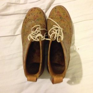 Dr Martens Floral Boots 8 wingtip~
