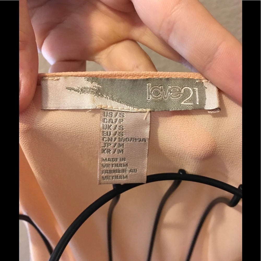 Dress - Picture 4 of 4