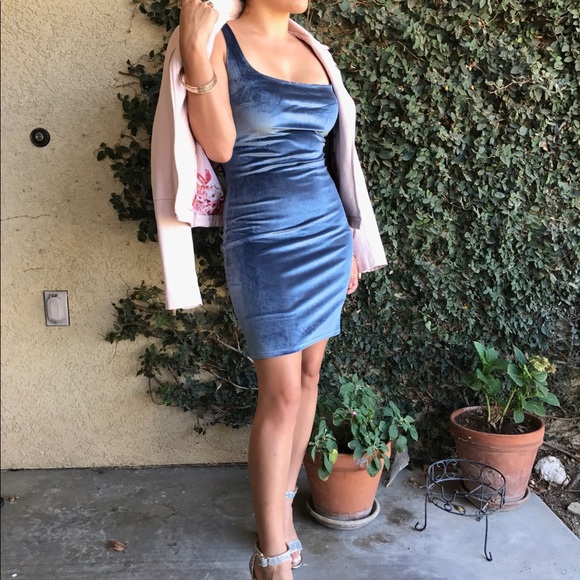 Ice Blue Velvet Bodycon - Picture 5 of 7