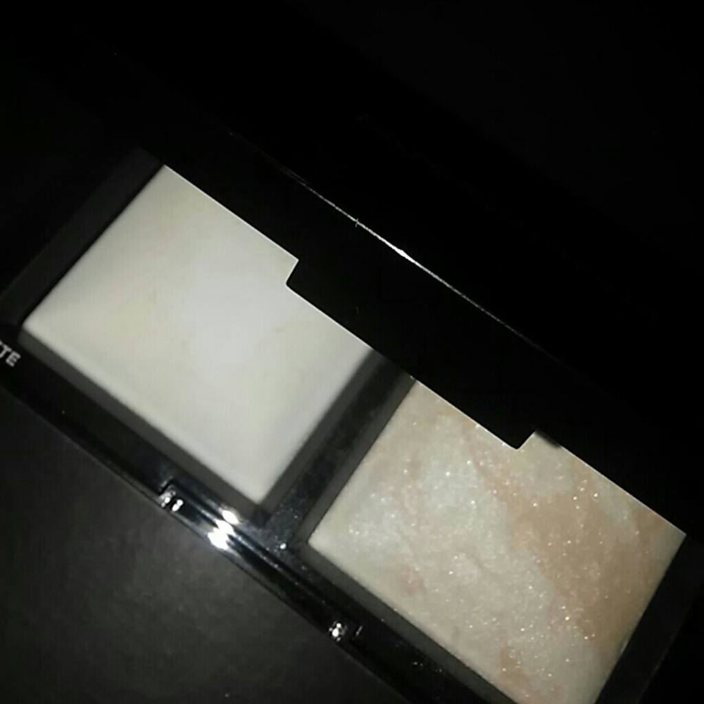 Bare minerals