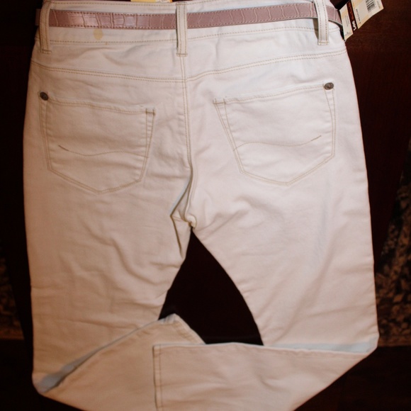 Lee Jeans - Picture 2 of 6