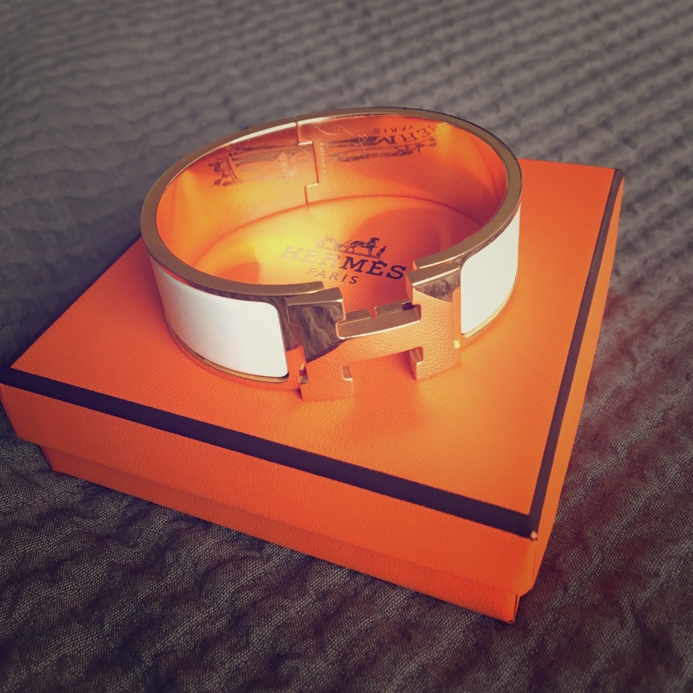 Gently Used Hermes clic clac LARGE Bangle