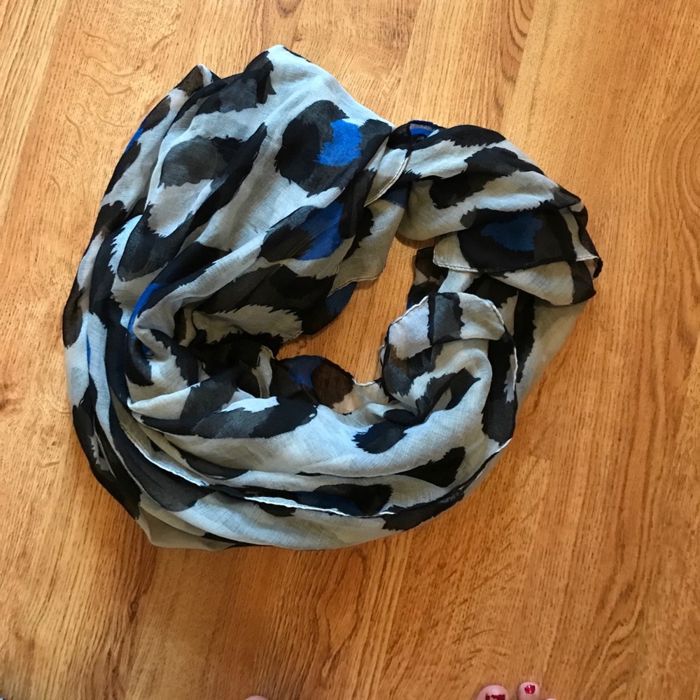 Scarf bundle - Picture 4 of 4